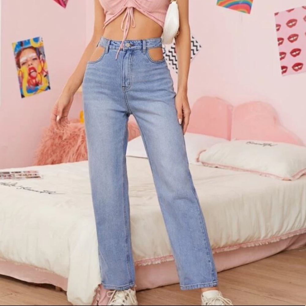 straight mom jeans